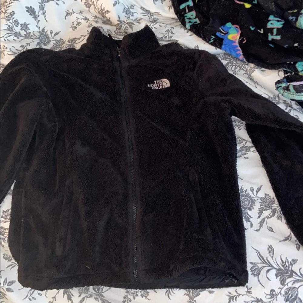 Black north face jacket